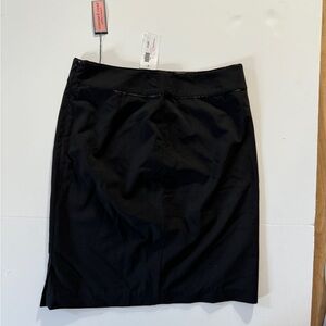 Vineyard Vines black business suit skirt, size 6